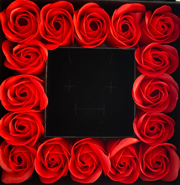 Romantic rose jewelry box