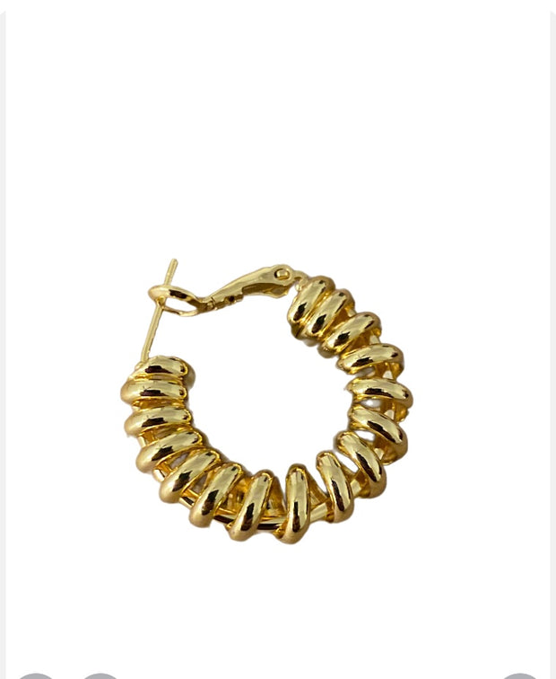 Gold Twisted Loop Hoop