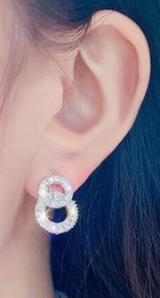 Interlock Circle Stud Earrings